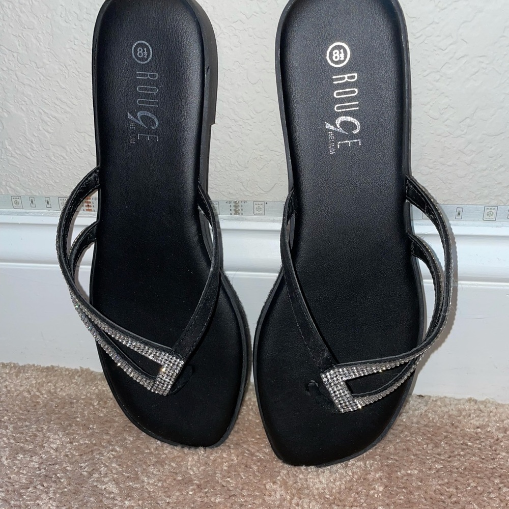 Sandals - Picture 3 of 3